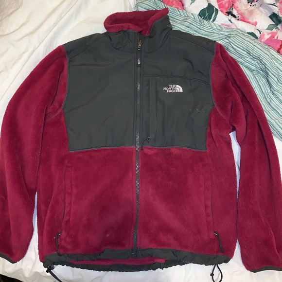 Maroon/pink north face - Picture 1 of 4